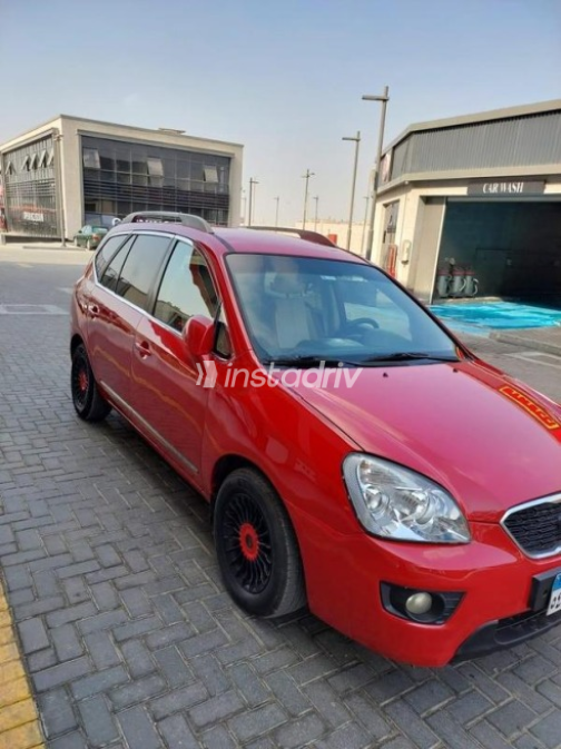 Kia Carens 2012 Red Automatic Used for Sale in Cairo - 10
