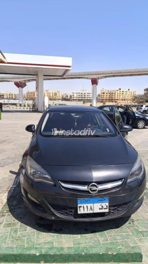 Opel Astra 2013 Black Automatic Used for Sale in 6 October - 1