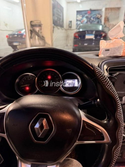 Renault Sandero 2018 Black Automatic Used for Sale in Al Shorouk - 2