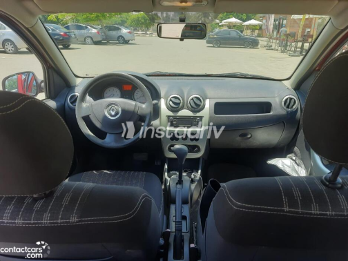 Renault Sandero 2014 White Automatic Used for Sale in Greater Cairo ( Cairo + Giza) - 5