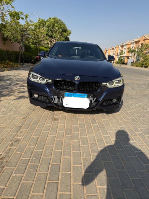بي ام دبليو 320 2017 أزرق أوتوماتيك مستعملة للبيع في القاهرة الكبرى ( القاهرة - الجيزة) - 4