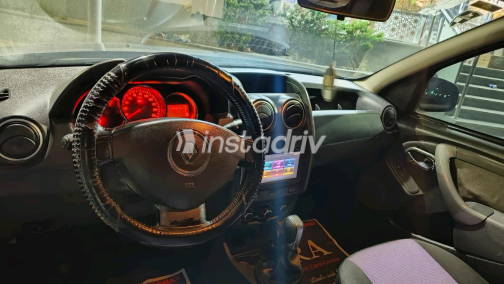 Renault Duster 2018 Blue Automatic Used for Sale in Greater Cairo ( Cairo + Giza) - 9