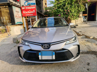 تويوتا كورولا 2021 فضي أوتوماتيك مستعملة للبيع في القاهرة الكبرى ( القاهرة - الجيزة)
