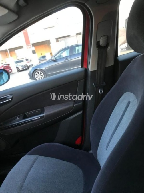 Fiat Bravo 2011 Red Automatic Used for Sale in Nasr city - 5