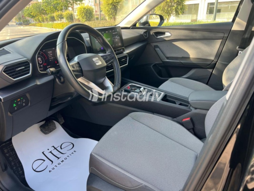 Seat Leon 2024 Black Automatic Used for Sale in Cairo - 6
