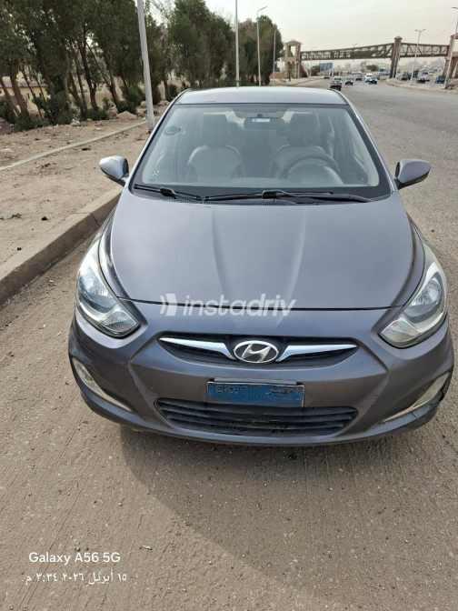 Hyundai Accent RB 2014 Gray Automatic Used for Sale in Greater Cairo ( Cairo + Giza) - 4