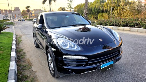 Porsche Cayenne S 2011 Black Automatic Used for Sale in Greater Cairo ( Cairo + Giza) - 4