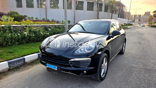 Porsche Cayenne S 2011 Black Automatic Used for Sale in Greater Cairo ( Cairo + Giza) - 5