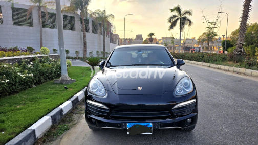 Porsche Cayenne S 2011 Black Automatic Used for Sale in Greater Cairo ( Cairo + Giza) - 9