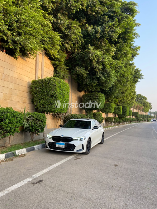 بي ام دبليو 330 2023 أبيض أوتوماتيك مستعملة للبيع في القاهرة الكبرى ( القاهرة - الجيزة) - 1