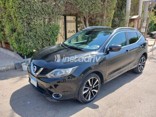 Nissan Qashqai 2017 White Automatic Used for Sale in Greater Cairo ( Cairo + Giza) - 1