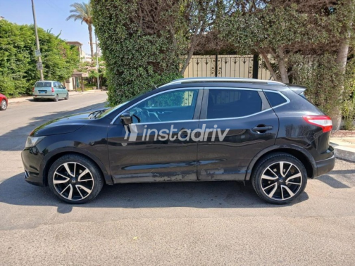 Nissan Qashqai 2017 White Automatic Used for Sale in Greater Cairo ( Cairo + Giza) - 2