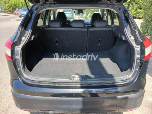 Nissan Qashqai 2017 White Automatic Used for Sale in Greater Cairo ( Cairo + Giza) - 8