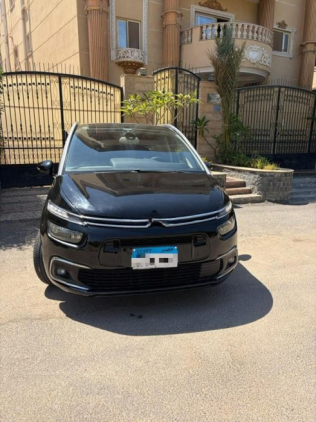 سيتروين C4 2020 أسود أوتوماتيك مستعملة للبيع في مدينة نصر