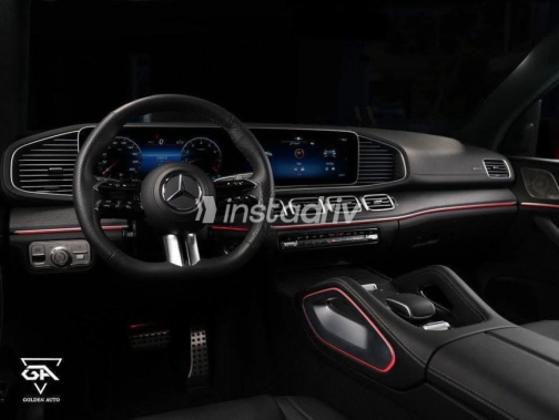 Mercedes GLS 2025 Black Automatic Used for Sale in Cairo - 7