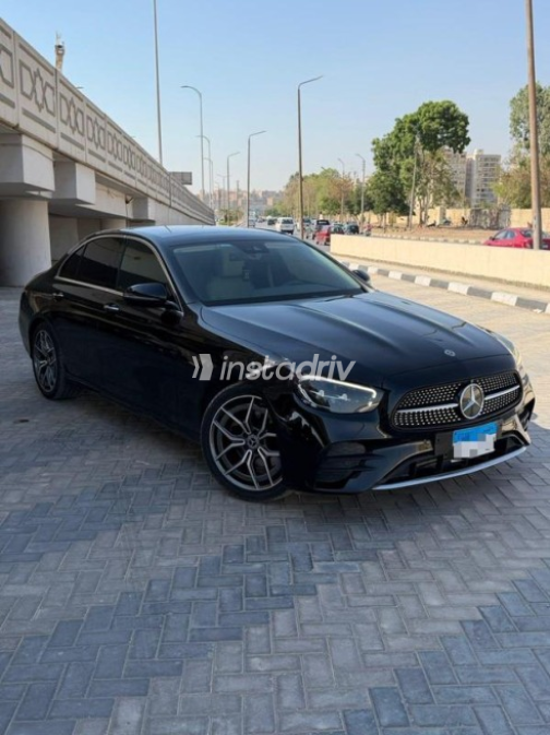 Mercedes E 200 2021 Black Automatic Used for Sale in Cairo - 1