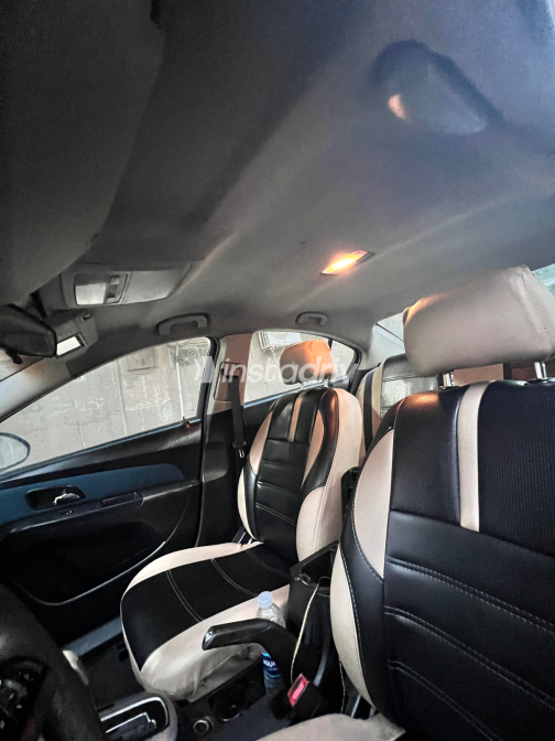 Chevrolet Cruze 2010 Black Automatic Used for Sale in Greater Cairo ( Cairo + Giza) - 5