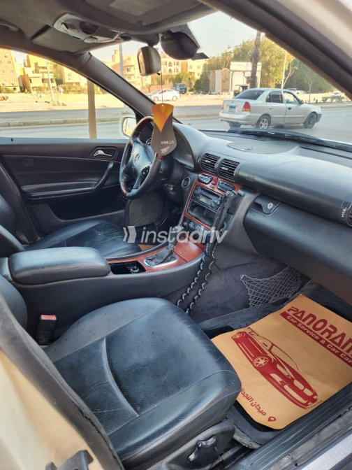 Mercedes C 180 2002 White Automatic Used for Sale in Greater Cairo ( Cairo + Giza) - 1