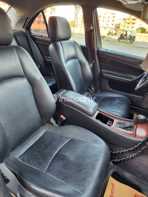 Mercedes C 180 2002 White Automatic Used for Sale in Greater Cairo ( Cairo + Giza) - 2