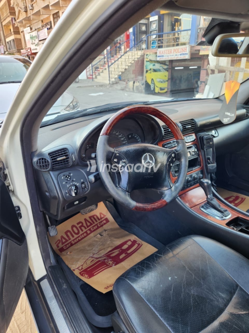 Mercedes C 180 2002 White Automatic Used for Sale in Greater Cairo ( Cairo + Giza) - 3