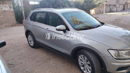 Volkswagen Tiguan 2017 Gray Automatic Used for Sale in Greater Cairo ( Cairo + Giza) - 4