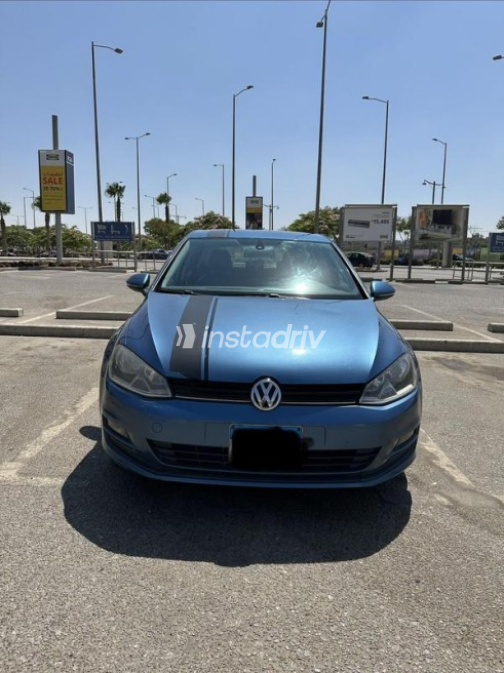 Volkswagen Golf 7 2016 Blue Automatic Used for Sale in Cairo - 3