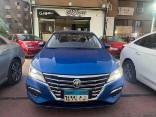 ام جى 5 2021 أزرق غامق أوتوماتيك مستعملة للبيع في مدينة نصر