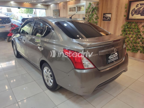Nissan Sunny 2026 Gold Automatic Used for Sale in 6 October - 5