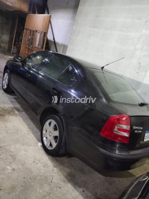 سكودا اوكتافيا A5 2009 أسود أوتوماتيك مستعملة للبيع في المحلة - 4
