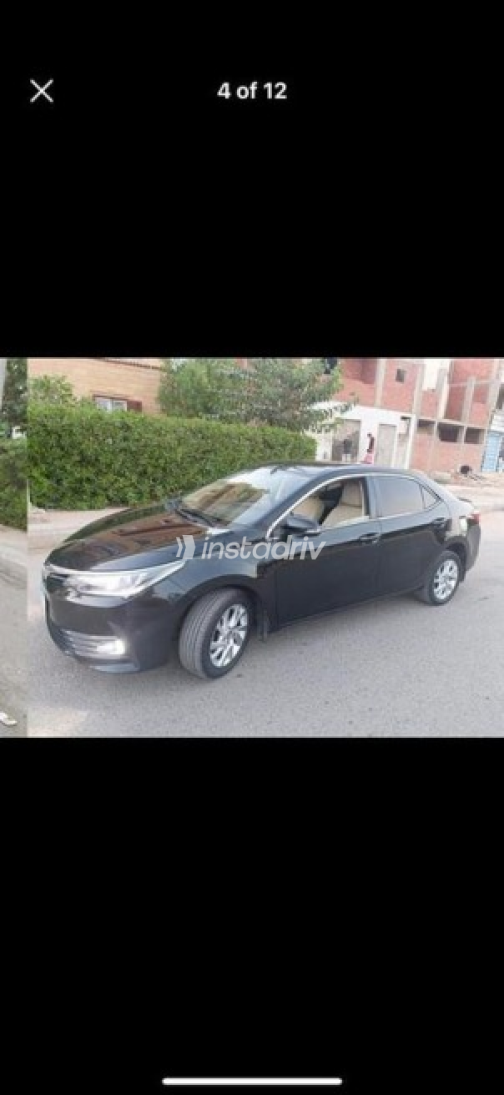 Toyota Corolla 2017 White Automatic Used for Sale in Greater Cairo ( Cairo + Giza) - 6