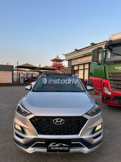 Hyundai Tucson 2020 Silver Automatic Used for Sale in Greater Cairo ( Cairo + Giza) - 9