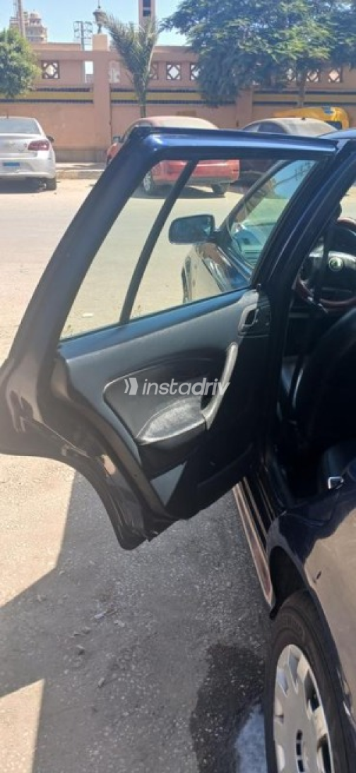 Skoda Octavia Combi 2003 White Automatic Used for Sale in Shibin el Kom  - 4
