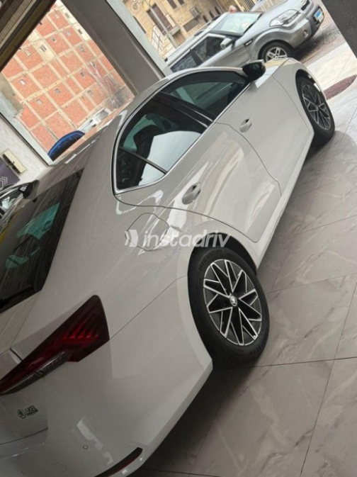 Skoda Octavia 2025 White Automatic Used for Sale in Alexandria - 2