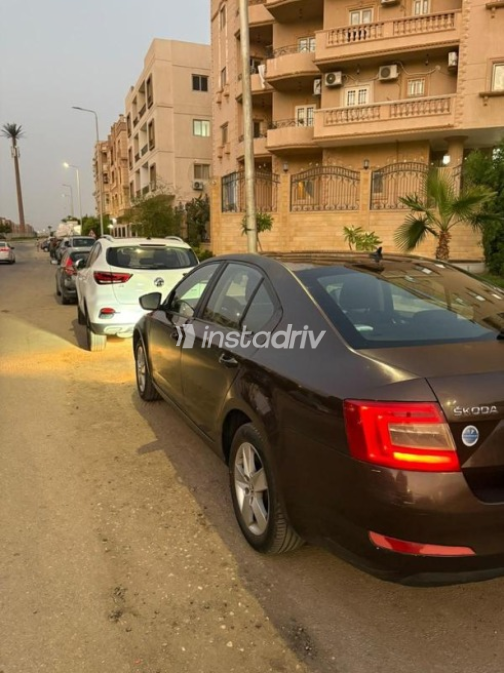 Skoda Octavia A7 2014 Brown Automatic Used for Sale in Cairo - 3