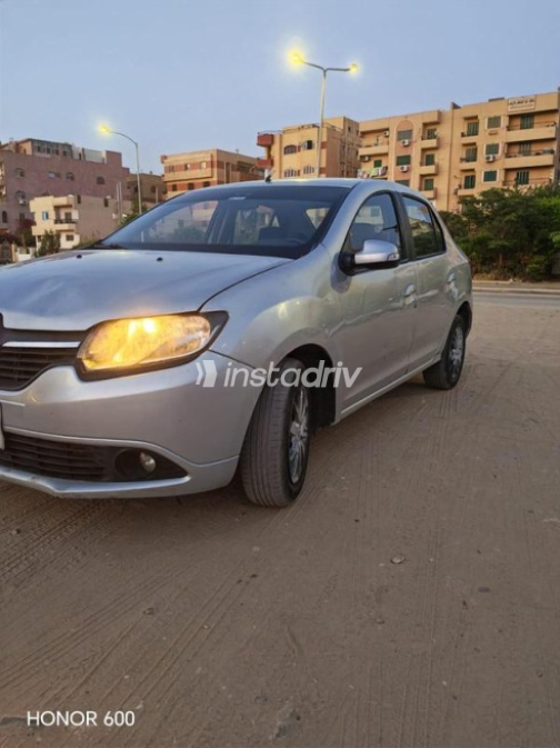 Renault Logan 2017 White Automatic Used for Sale in Greater Cairo ( Cairo + Giza) - 6