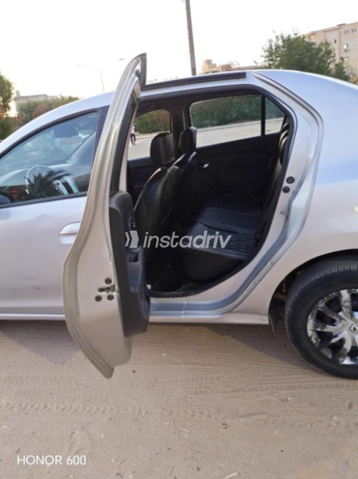Renault Logan 2017 White Automatic Used for Sale in Greater Cairo ( Cairo + Giza) - 10