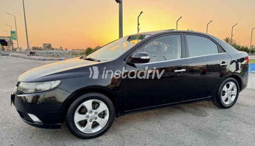 Kia Cerato 2011 Black Automatic Used for Sale in Damietta - 3