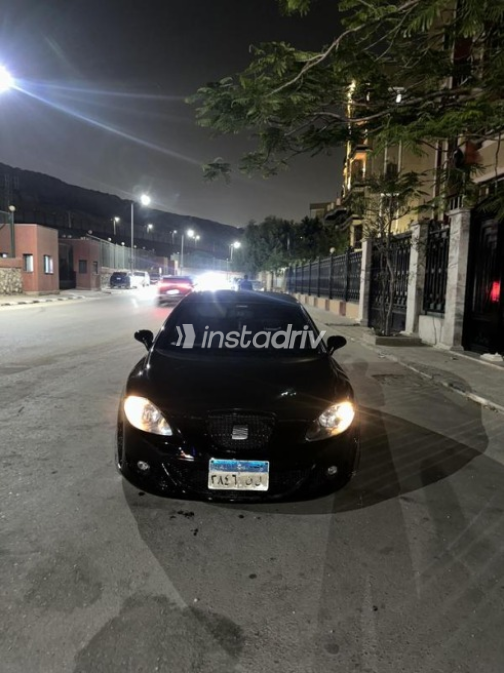 Seat Leon 2009 Black Automatic Used for Sale in Cairo - 1