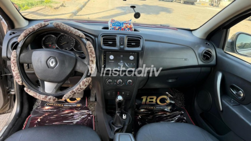 Renault Logan 2016 Gold Automatic Used for Sale in El Haram - 4