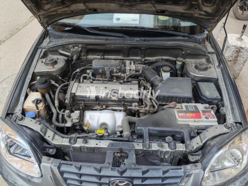 Hyundai Verna 2013 Gray Automatic Used for Sale in Cairo - 2