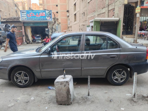 Hyundai Verna 2013 Gray Automatic Used for Sale in Cairo - 9