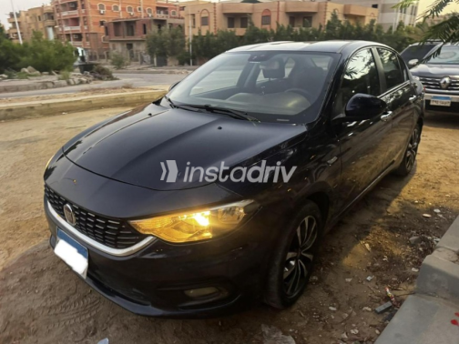 فيات تيبو 2019 أزرق غامق أوتوماتيك مستعملة للبيع في العبور - 3