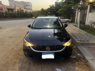 فيات تيبو 2019 أزرق غامق أوتوماتيك مستعملة للبيع في العبور
