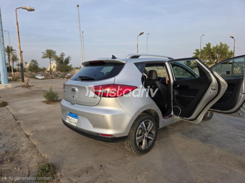 جاك S2 2024 أبيض أوتوماتيك مستعملة للبيع في القاهرة الكبرى ( القاهرة - الجيزة) - 3