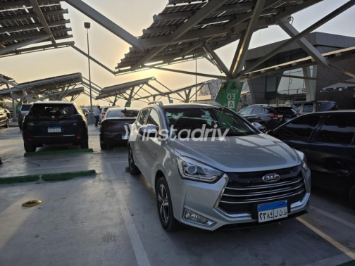 جاك S2 2024 أبيض أوتوماتيك مستعملة للبيع في القاهرة الكبرى ( القاهرة - الجيزة) - 6