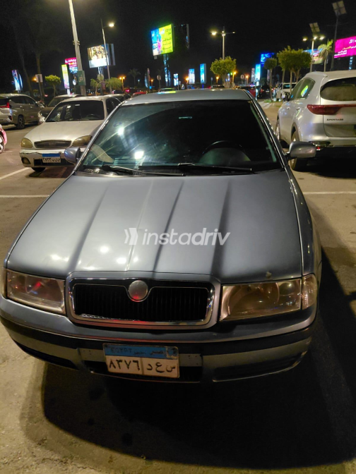 سكودا اوكتافيا A4 2003 أزرق أوتوماتيك مستعملة للبيع في القاهرة الكبرى ( القاهرة - الجيزة) - 2