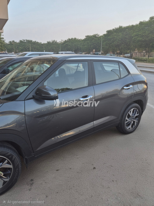 Hyundai Creta 2023 Gray Automatic Used for Sale in Greater Cairo ( Cairo + Giza) - 3