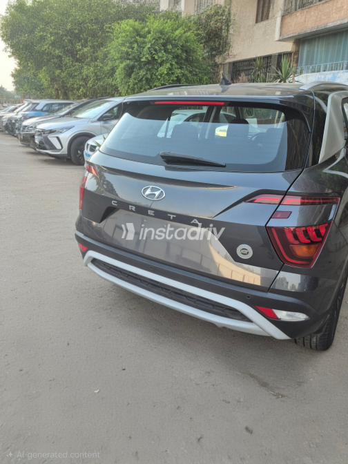 Hyundai Creta 2023 Gray Automatic Used for Sale in Greater Cairo ( Cairo + Giza) - 4