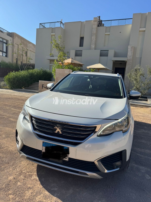Peugeot 5008 2019 Beige Automatic Used for Sale in Greater Cairo ( Cairo + Giza) - 2