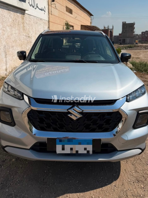 Suzuki Grand vitara 2024 Silver Automatic Used for Sale in Greater Cairo ( Cairo + Giza) - 2